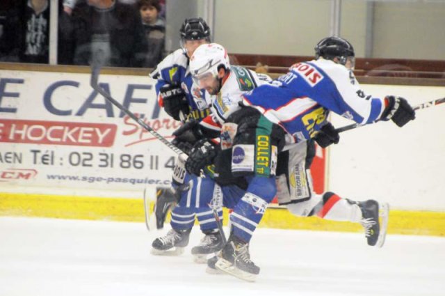 Photo hockey match Caen  - Briançon  le 29/12/2012