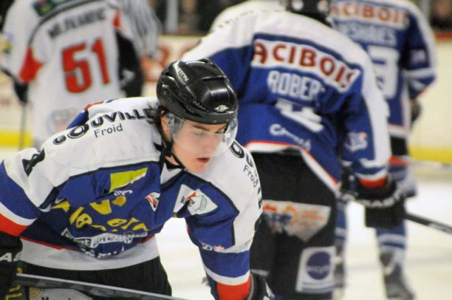 Photo hockey match Caen  - Briançon  le 29/12/2012
