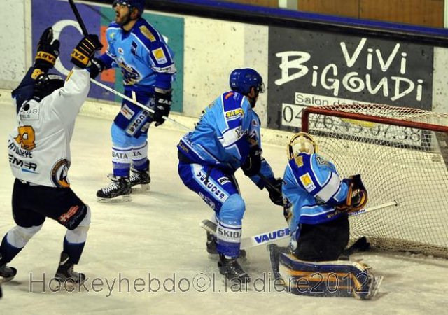 Photo hockey match Villard-de-Lans - Chamonix  le 29/12/2012