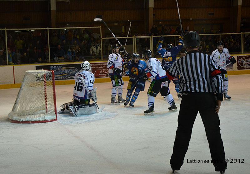 Chamonix  9 - 2 Caen 