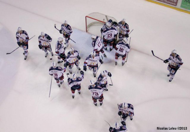 Photo hockey match Amiens  - Grenoble  le 04/01/2013