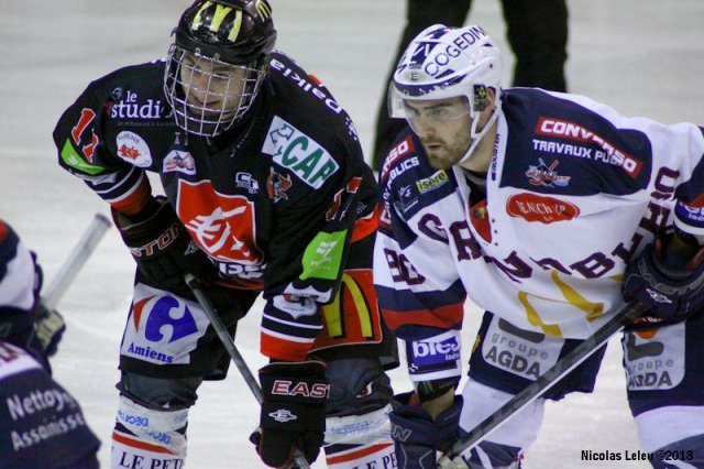 Photo hockey match Amiens  - Grenoble  le 04/01/2013
