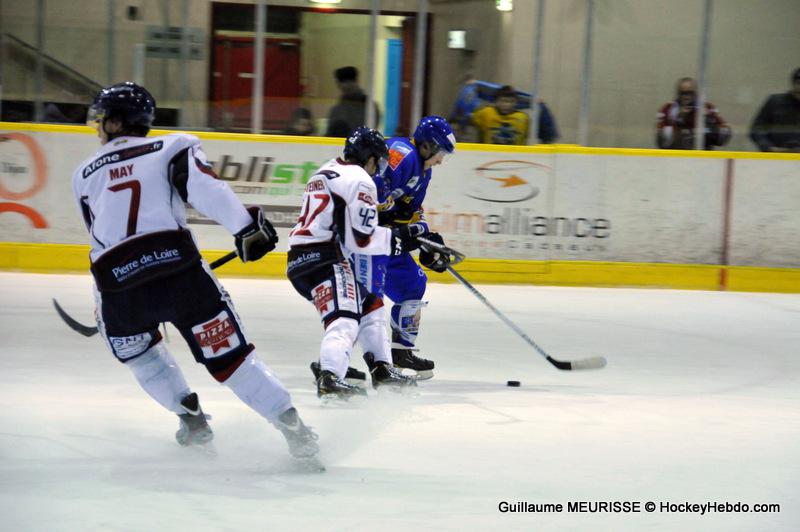 Dijon  4 - 5 Angers 