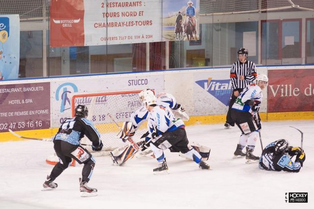 Photo hockey match Tours  - Courchevel-Méribel-Pralognan le 12/01/2013