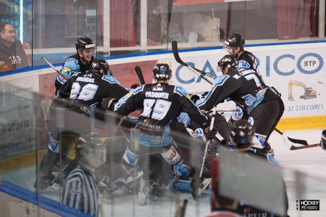 Photo hockey match Tours  - Courchevel-Méribel-Pralognan le 12/01/2013