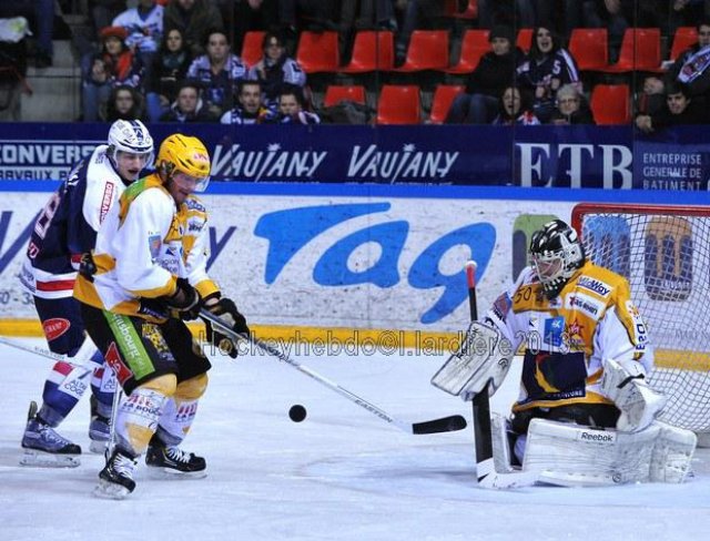 Photo hockey match Grenoble  - Strasbourg  le 22/01/2013