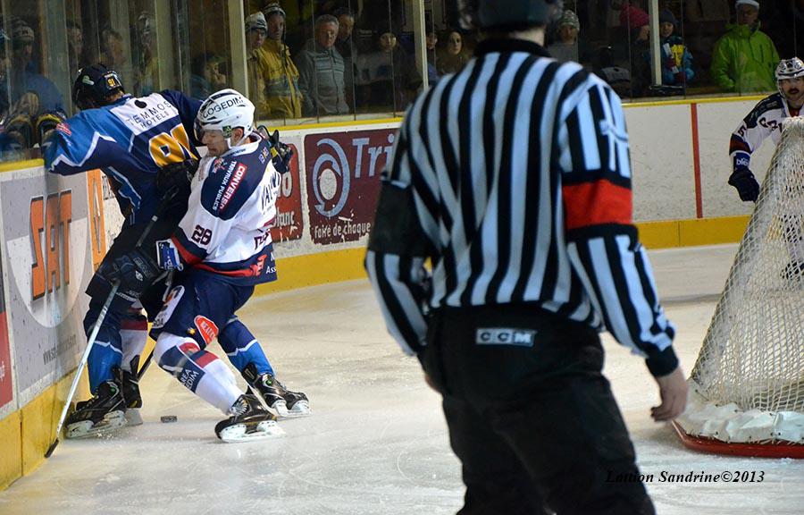 Chamonix  6 - 4 Grenoble 