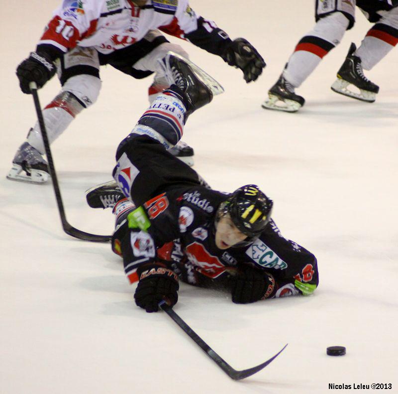 Amiens  3 - 5 Briançon 