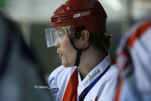 Photo hockey reportage D2 : Le tiers de trop