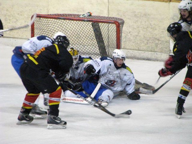 Photo hockey match Besançon - Luxembourg le 16/02/2013