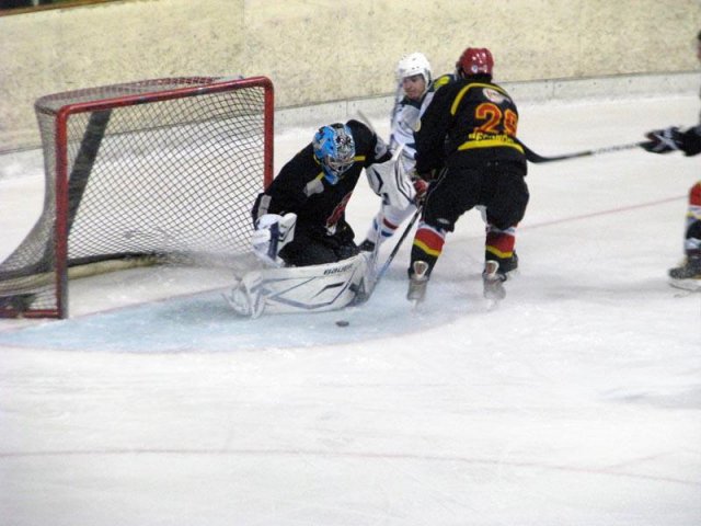 Photo hockey match Besançon - Luxembourg le 16/02/2013