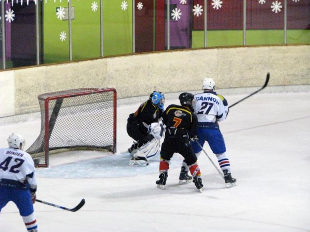 Photo hockey match Besançon - Luxembourg le 16/02/2013