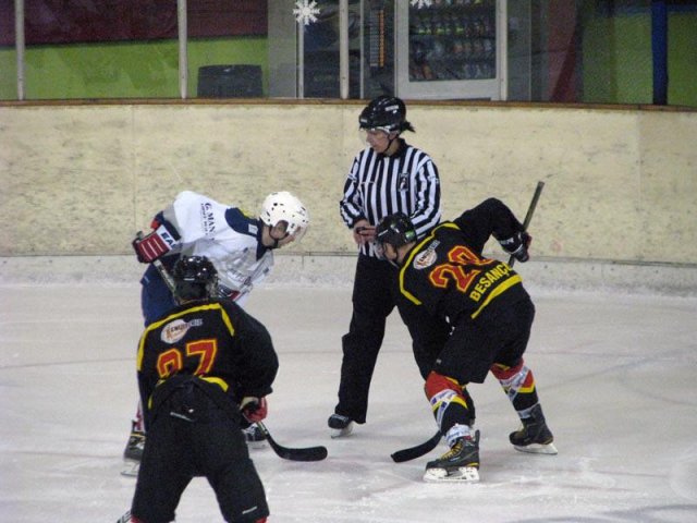 Photo hockey match Besançon - Luxembourg le 16/02/2013