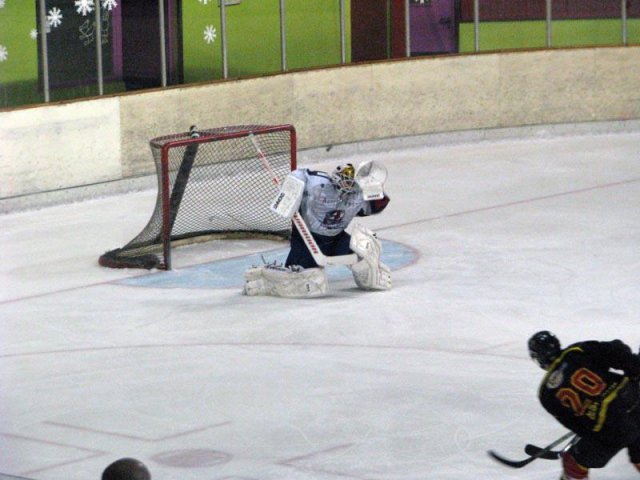 Photo hockey match Besançon - Luxembourg le 16/02/2013
