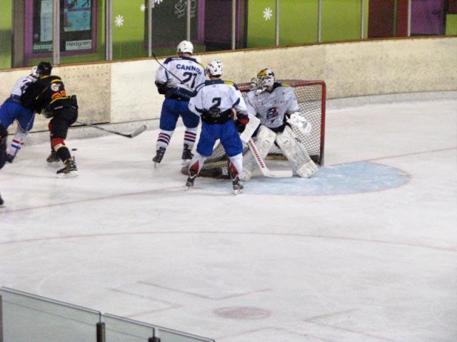 Photo hockey match Besançon - Luxembourg le 16/02/2013