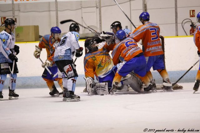 Photo hockey match Clermont-Ferrand - Tours  le 16/02/2013