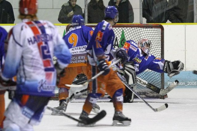 Photo hockey reportage D2 : Le tiers de trop