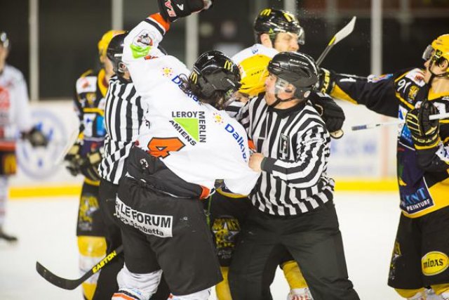 Photo hockey match Strasbourg  - Amiens  le 27/02/2013