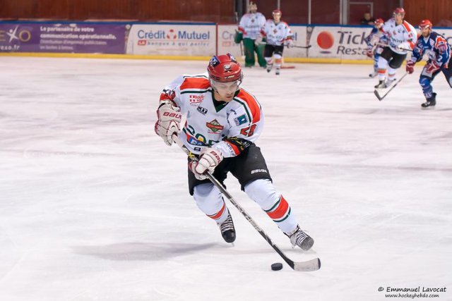 Photo hockey match Lyon - Mont-Blanc le 02/03/2013