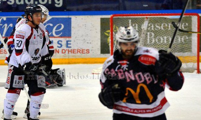 Photo hockey match Grenoble  - Angers  le 09/03/2013