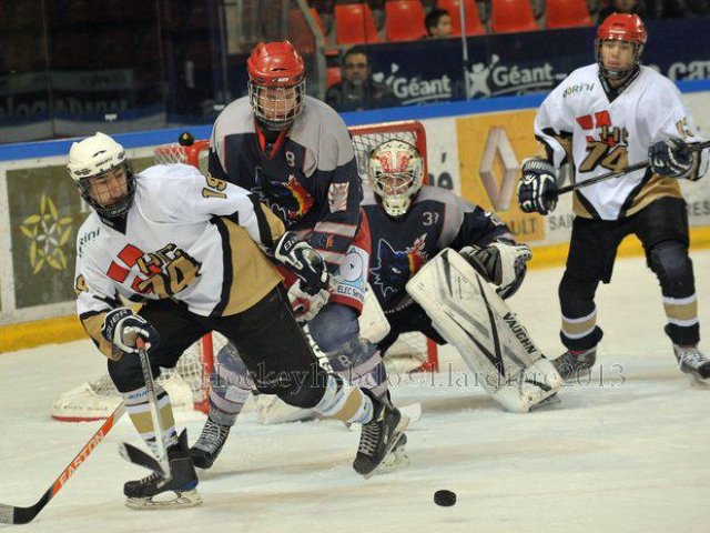 Photo hockey reportage U18 élite : Amiens et Hockey 74 en finale.