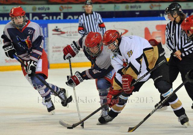 Photo hockey reportage U18 élite : Amiens et Hockey 74 en finale.