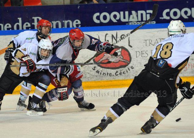 Photo hockey reportage U18 élite : Amiens et Hockey 74 en finale.