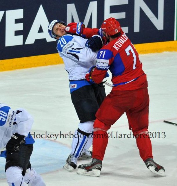Photo hockey match Russia - Finland le 10/05/2013