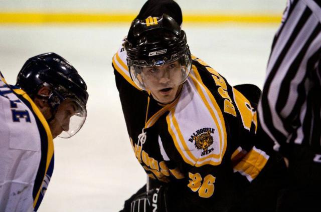 Photo hockey Benjamin Breault se confie à Hockey Hebdo - Ligue Magnus : Epinal (Les Wildcats) Photo hockey Benjamin Breault se confie à Hockey Hebdo - Ligue Magnus : Epinal (Les Wildcats)
