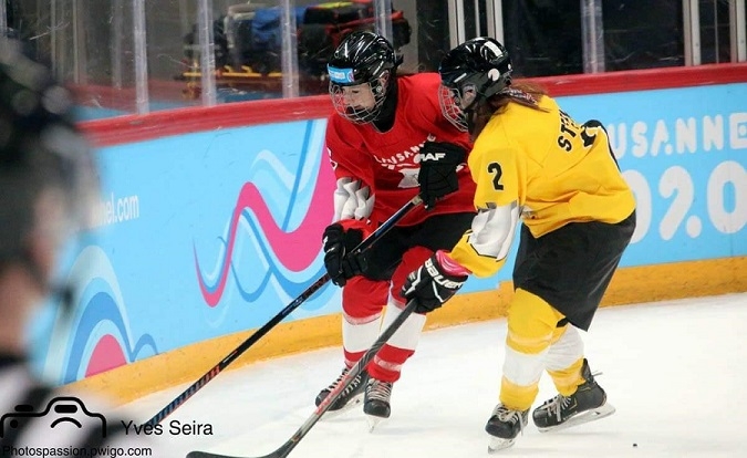 Photo hockey Le hockey à 3 contre 3, par Ludmilla et Nathan - Jeux olympiques