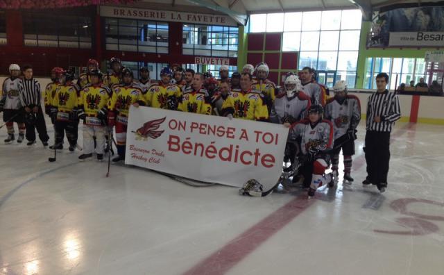 Photo hockey Besançon : Pensées pour la présidente - Autour du hockey Photo hockey Besançon : Pensées pour la présidente - Autour du hockey