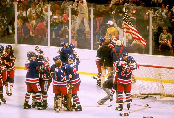 Photo hockey Brian Burke à la tête des USA - Jeux olympiques Photo hockey Brian Burke à la tête des USA - Jeux olympiques