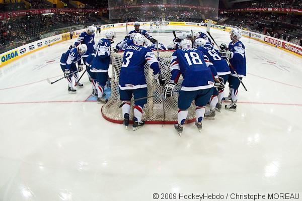 Photo hockey CM 09 : Deux Bleus arrêtent - Championnats du monde