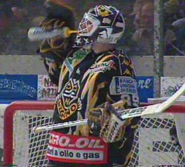 Photo hockey Cristobal Huet à Fribourg ? - Suisse - Divers Photo hockey Cristobal Huet à Fribourg ? - Suisse - Divers