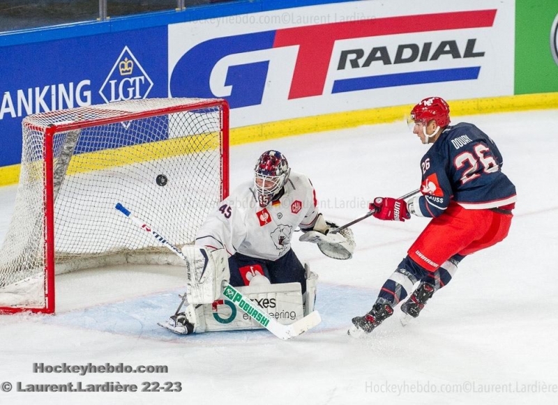 Photo hockey F. Douay de Lausanne à Langnau - Suisse - National League : Langnau (SCL Tigers) Photo hockey F. Douay de Lausanne à Langnau - Suisse - National League : Langnau (SCL Tigers)