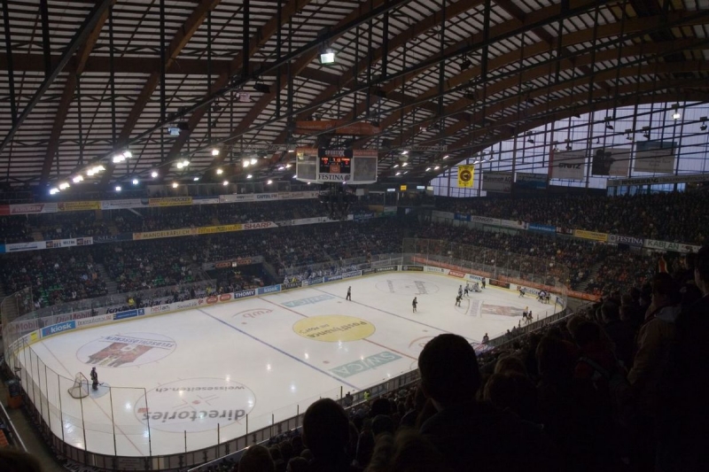 Photo hockey Fréquentation : La Suisse championne d Photo hockey Fréquentation : La Suisse championne d