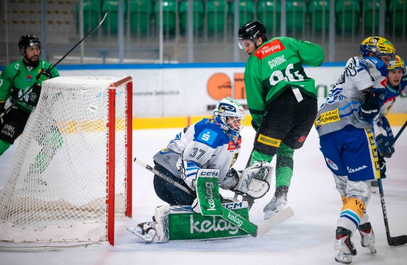Photo hockey ICEHL : Le souffle du dragon - Hockey en Europe