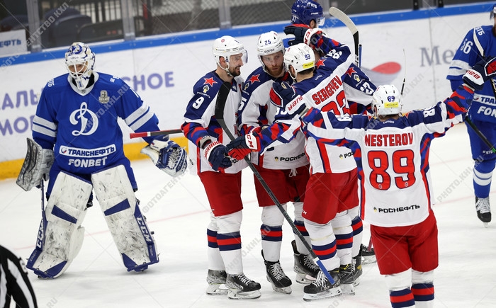 Photo hockey KHL : Encore un coup de balais - KHL - Kontinental Hockey League ARCHIVES