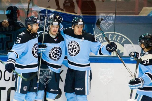 Photo hockey KHL : Grands comme la Sibérie - KHL - Kontinental Hockey League