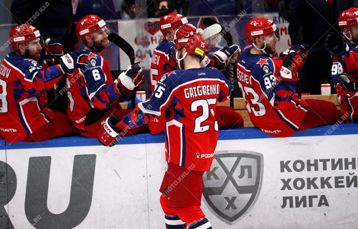 Photo hockey KHL : Jamais six sans sept - KHL - Kontinental Hockey League ARCHIVES