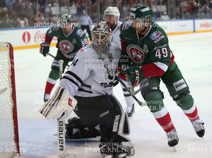 Photo hockey KHL : Le coup de la panthère - KHL - Kontinental Hockey League