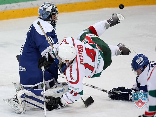 Photo hockey KHL : Le Dynamo à l Photo hockey KHL : Le Dynamo à l