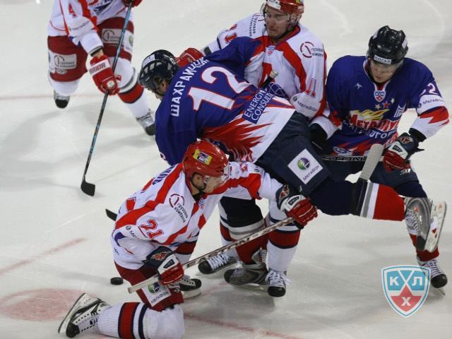 Photo hockey KHL : Le Dynamo à l Photo hockey KHL : Le Dynamo à l