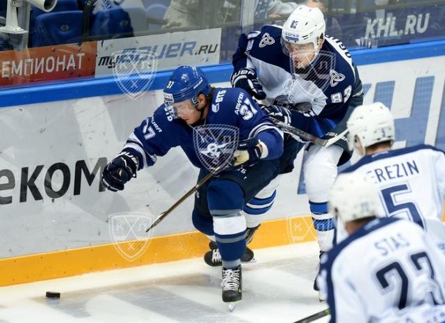 Photo hockey KHL : Le Dynamo enchaîne - KHL - Kontinental Hockey League