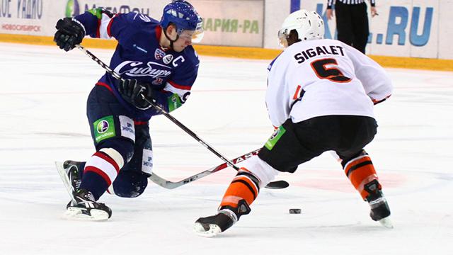 Photo hockey KHL : Le froid sibérien glace l