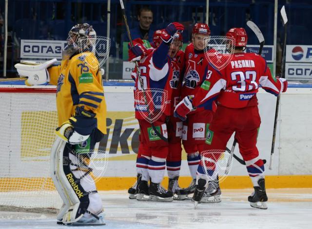 Photo hockey KHL : Le Lokomotiv à toute vapeur - KHL - Kontinental Hockey League Photo hockey KHL : Le Lokomotiv à toute vapeur - KHL - Kontinental Hockey League