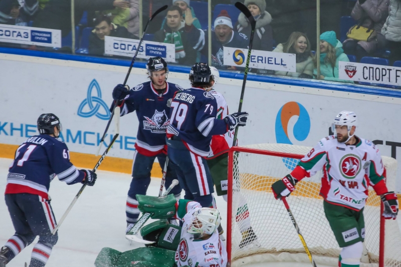 Photo hockey KHL : Le Loup et la Panthère - KHL - Kontinental Hockey League