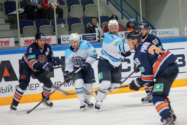 Photo hockey KHL : Le Père Noël sibérien - KHL - Kontinental Hockey League