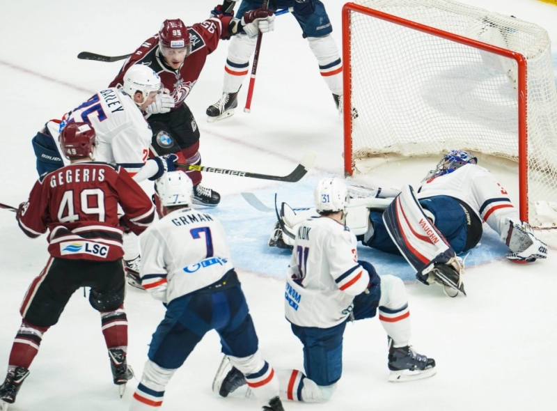 Photo hockey KHL : Les têtes continuent de tomber - KHL - Kontinental Hockey League ARCHIVES Photo hockey KHL : Les têtes continuent de tomber - KHL - Kontinental Hockey League ARCHIVES