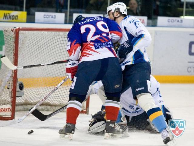 Photo hockey KHL : Magnitogorsk piégé - KHL - Kontinental Hockey League Photo hockey KHL : Magnitogorsk piégé - KHL - Kontinental Hockey League